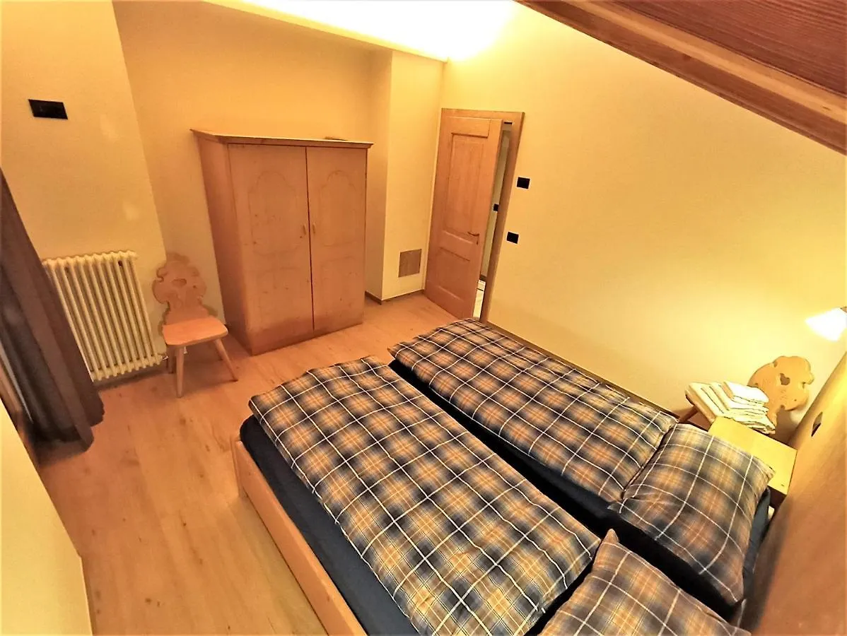 Chalet La Gualt Λιβίνιο 0*,